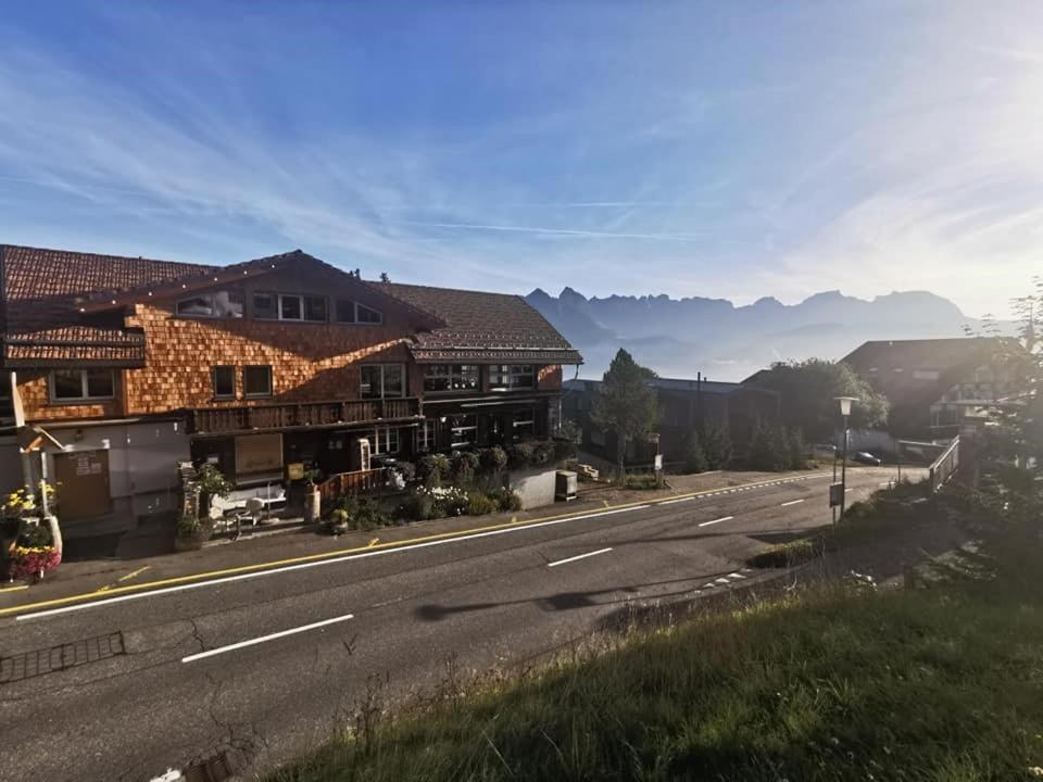 Alte Sektion Und Alpenblick Hotel Flums Exterior photo